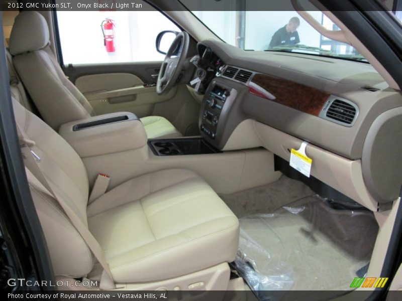 Onyx Black / Light Tan 2012 GMC Yukon SLT