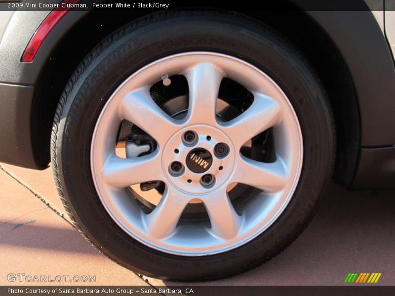 Pepper White / Black/Grey 2009 Mini Cooper Clubman