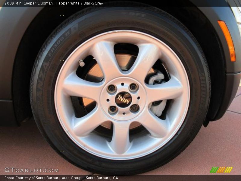 Pepper White / Black/Grey 2009 Mini Cooper Clubman