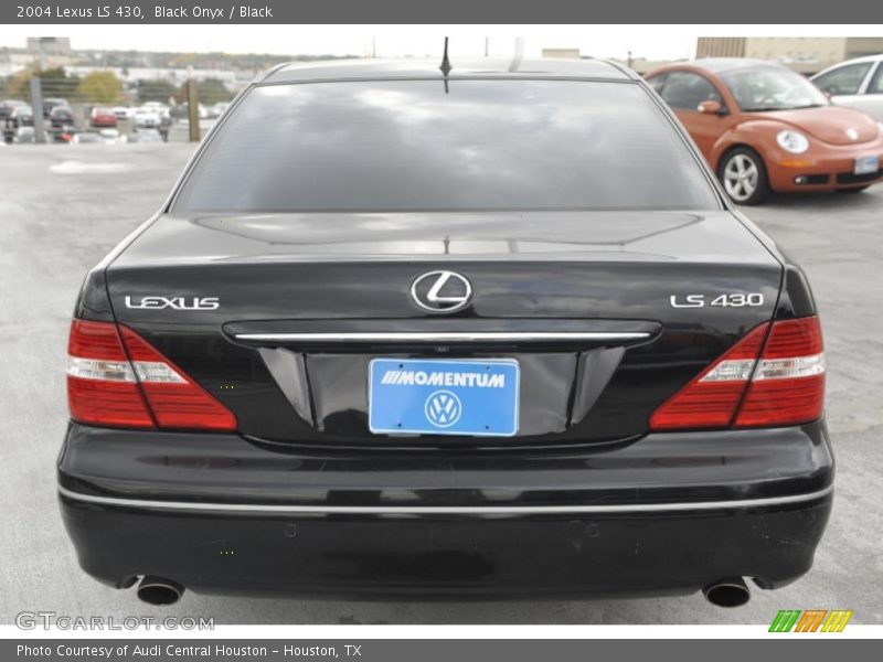 Black Onyx / Black 2004 Lexus LS 430