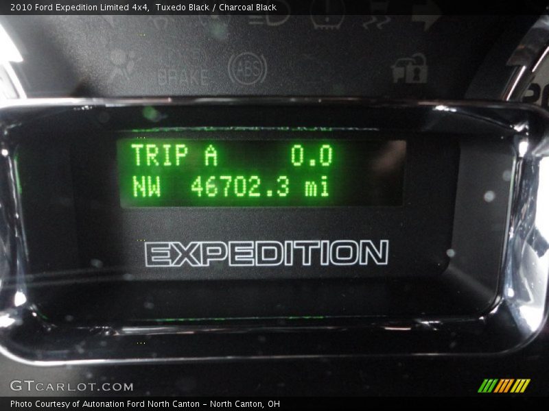 Tuxedo Black / Charcoal Black 2010 Ford Expedition Limited 4x4