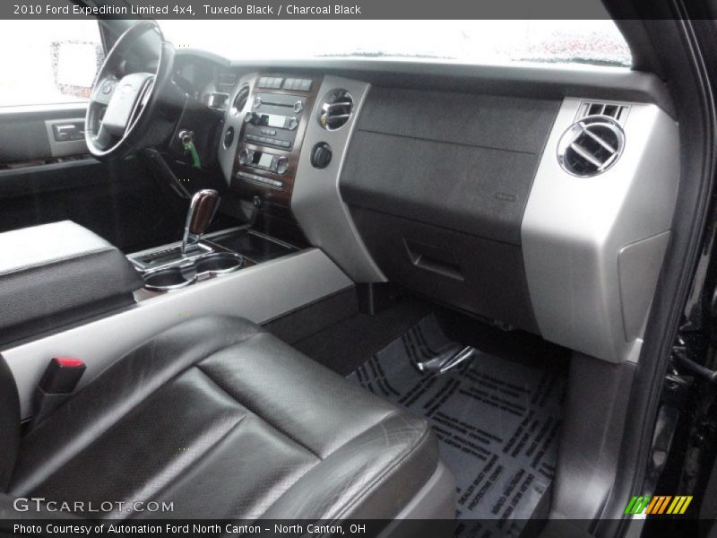 Tuxedo Black / Charcoal Black 2010 Ford Expedition Limited 4x4
