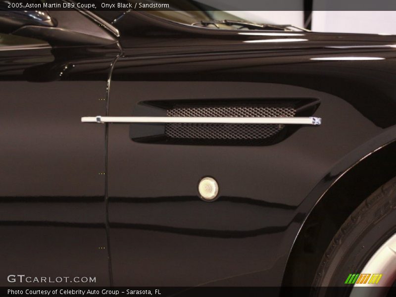 Fender Vent - 2005 Aston Martin DB9 Coupe