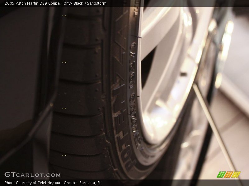 Onyx Black / Sandstorm 2005 Aston Martin DB9 Coupe