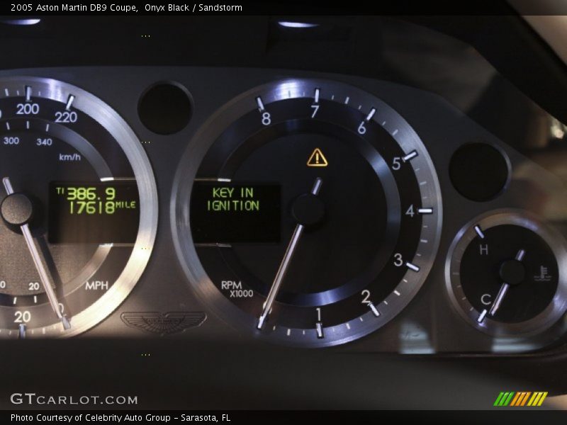  2005 DB9 Coupe Coupe Gauges