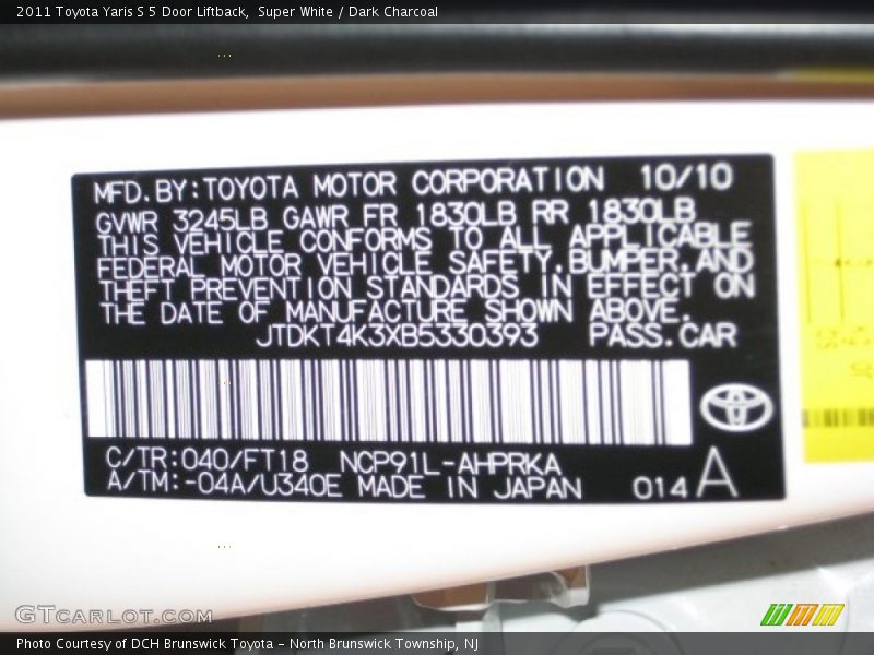 Super White / Dark Charcoal 2011 Toyota Yaris S 5 Door Liftback