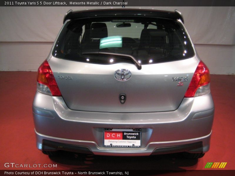 Meteorite Metallic / Dark Charcoal 2011 Toyota Yaris S 5 Door Liftback