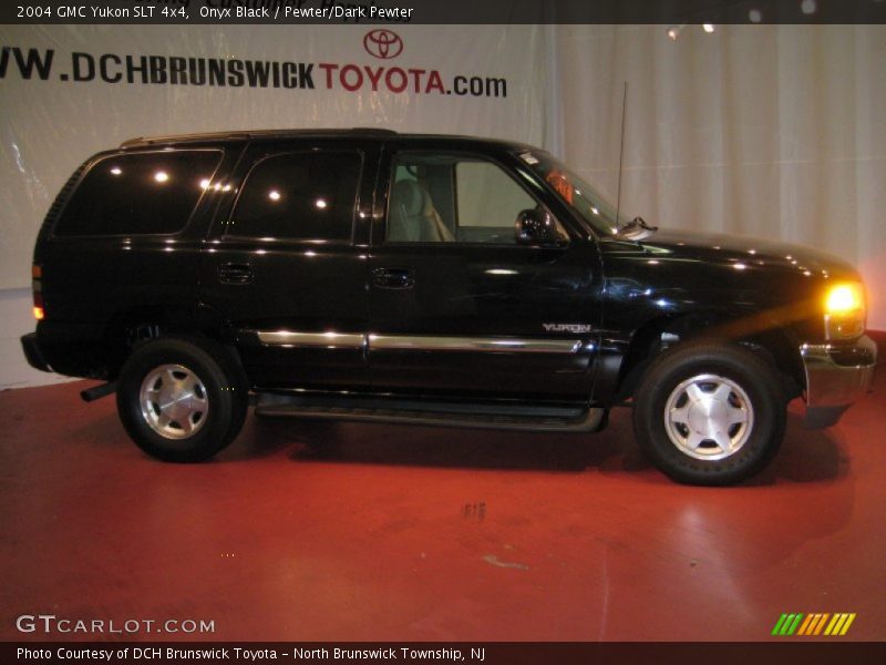 Onyx Black / Pewter/Dark Pewter 2004 GMC Yukon SLT 4x4