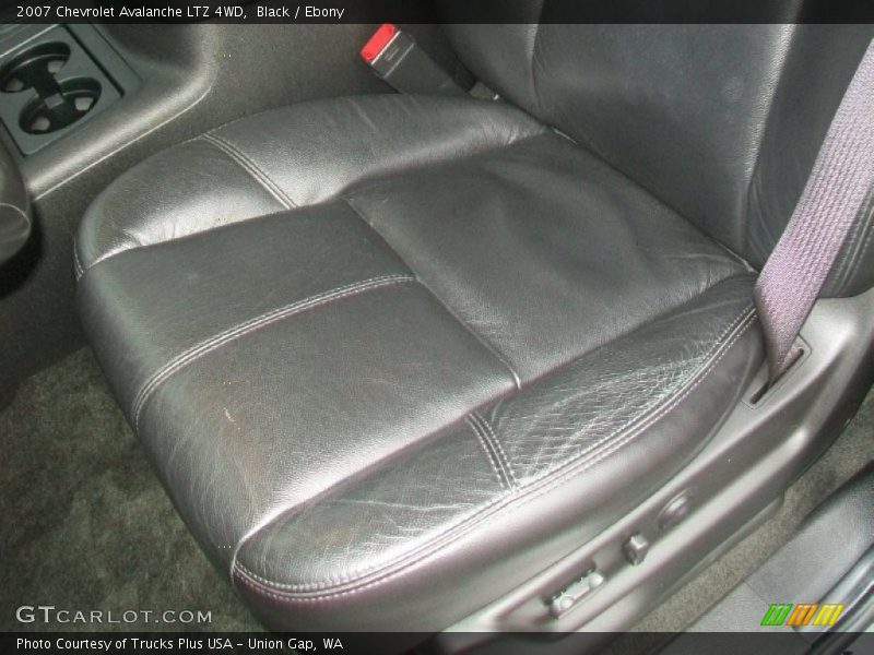 Black / Ebony 2007 Chevrolet Avalanche LTZ 4WD
