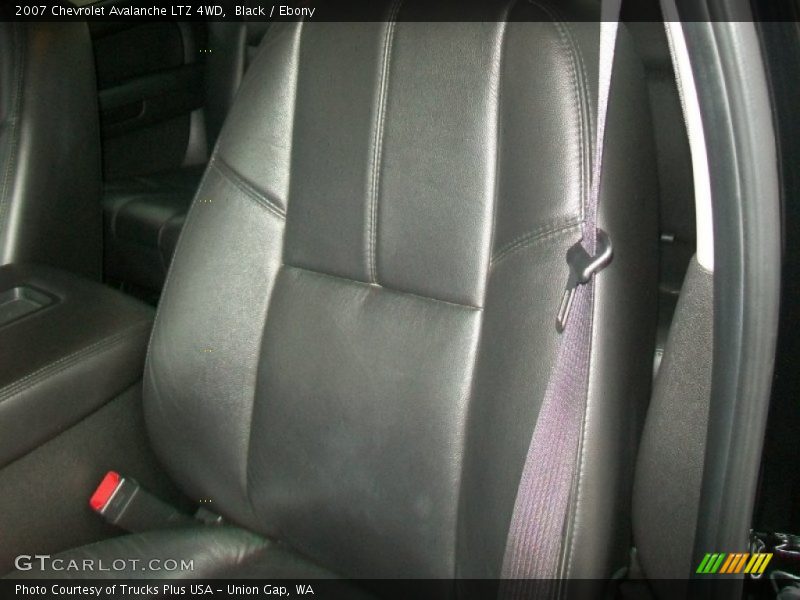 Black / Ebony 2007 Chevrolet Avalanche LTZ 4WD