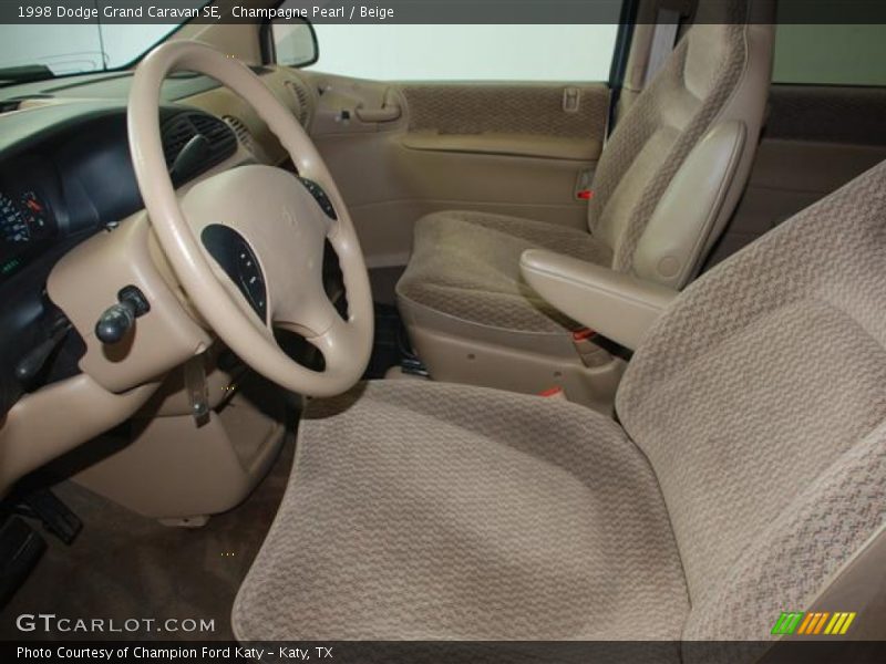 Champagne Pearl / Beige 1998 Dodge Grand Caravan SE