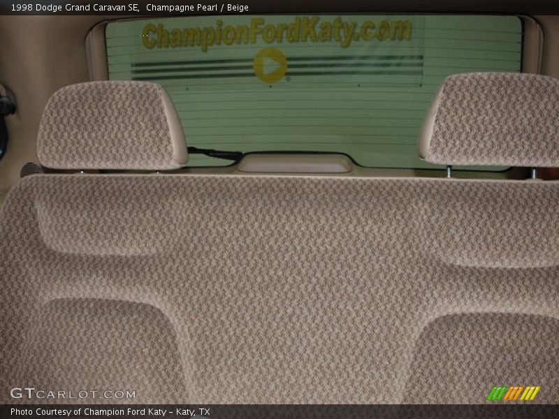 Champagne Pearl / Beige 1998 Dodge Grand Caravan SE