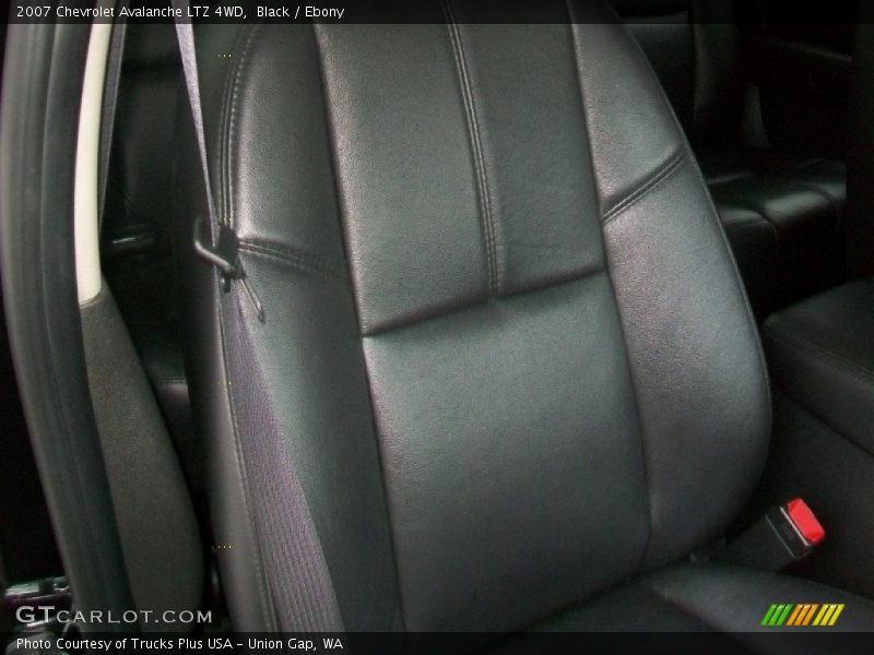 Black / Ebony 2007 Chevrolet Avalanche LTZ 4WD
