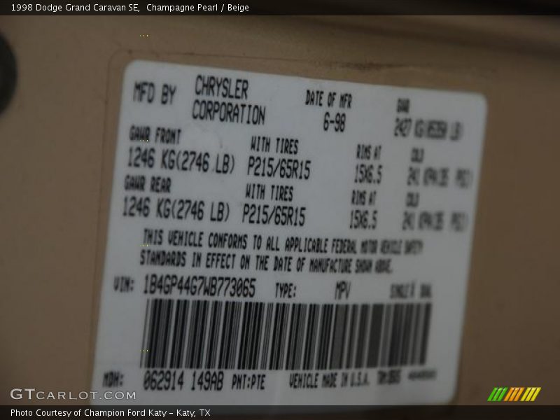Champagne Pearl / Beige 1998 Dodge Grand Caravan SE