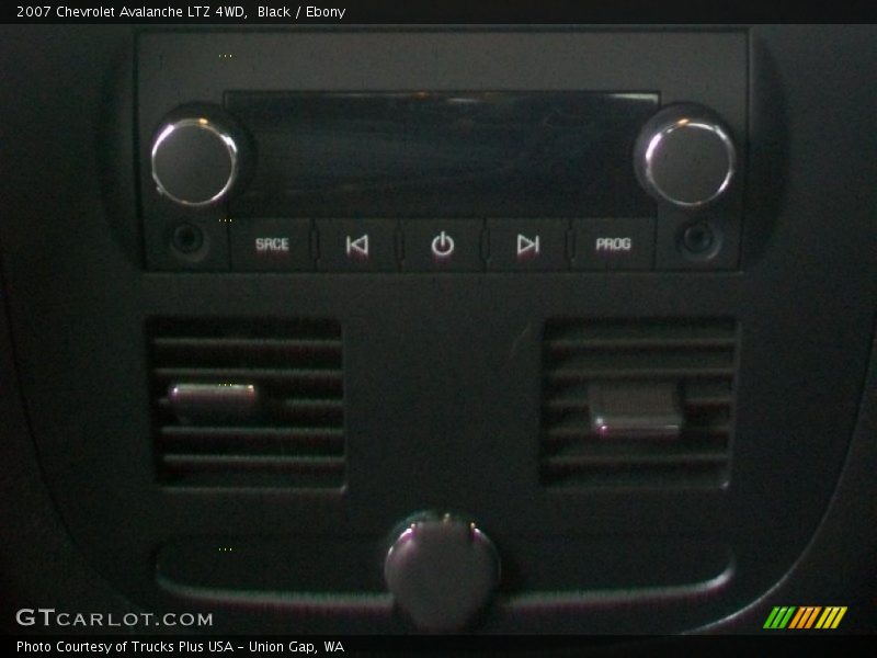 Black / Ebony 2007 Chevrolet Avalanche LTZ 4WD