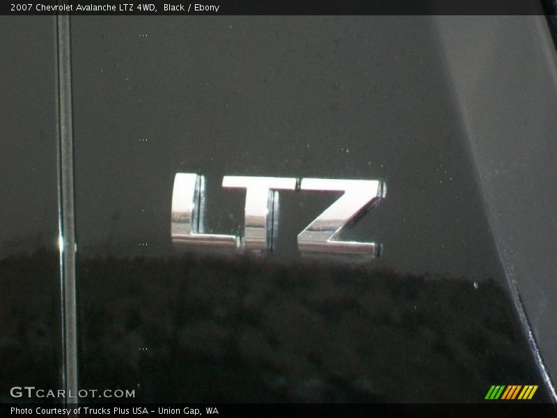  2007 Avalanche LTZ 4WD Logo