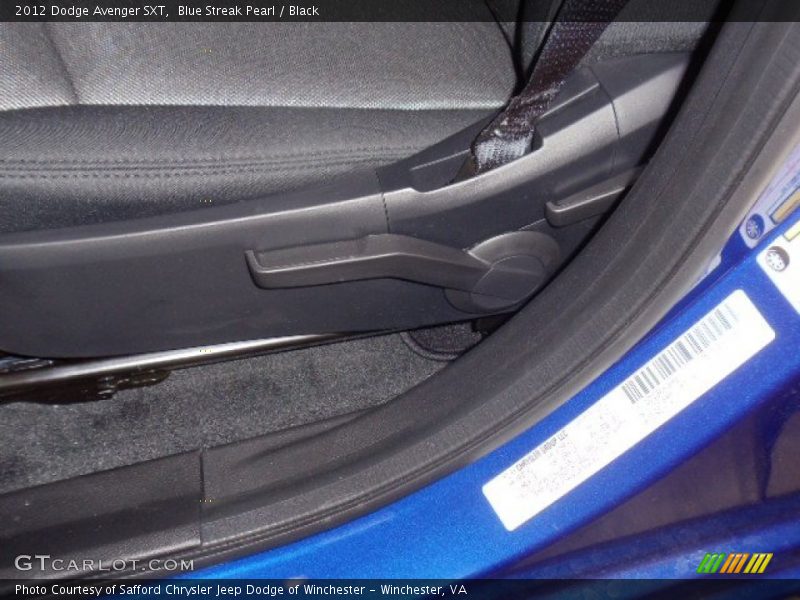 Blue Streak Pearl / Black 2012 Dodge Avenger SXT
