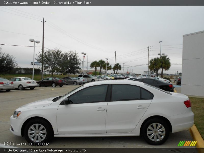 Candy White / Titan Black 2011 Volkswagen Jetta S Sedan