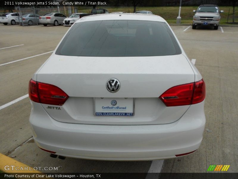 Candy White / Titan Black 2011 Volkswagen Jetta S Sedan