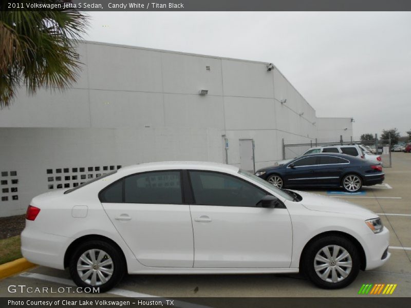 Candy White / Titan Black 2011 Volkswagen Jetta S Sedan