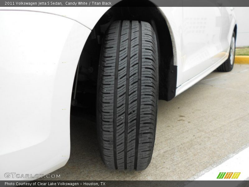 Candy White / Titan Black 2011 Volkswagen Jetta S Sedan