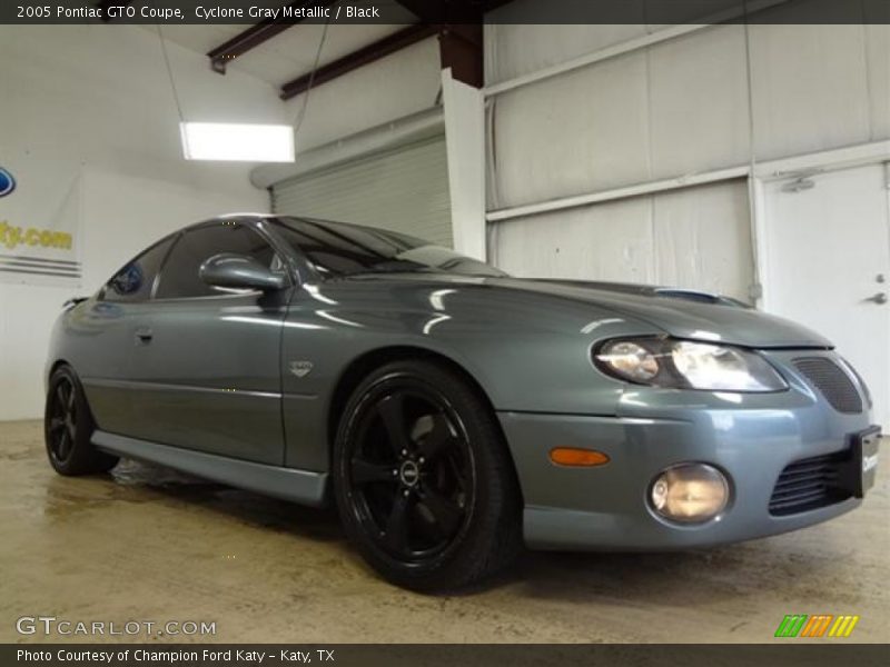 Cyclone Gray Metallic / Black 2005 Pontiac GTO Coupe