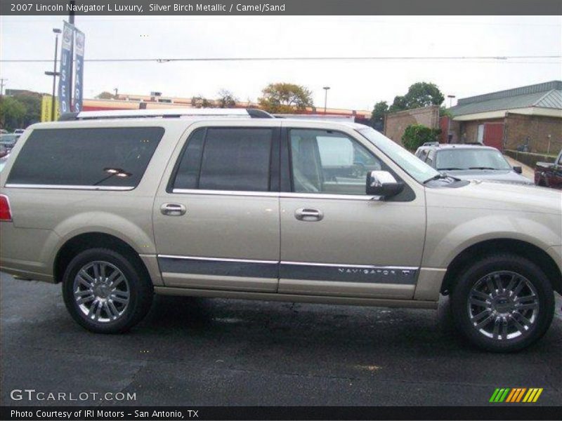 Silver Birch Metallic / Camel/Sand 2007 Lincoln Navigator L Luxury