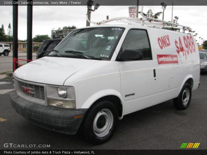 Ivory White / Pewter 2000 GMC Safari Commercial
