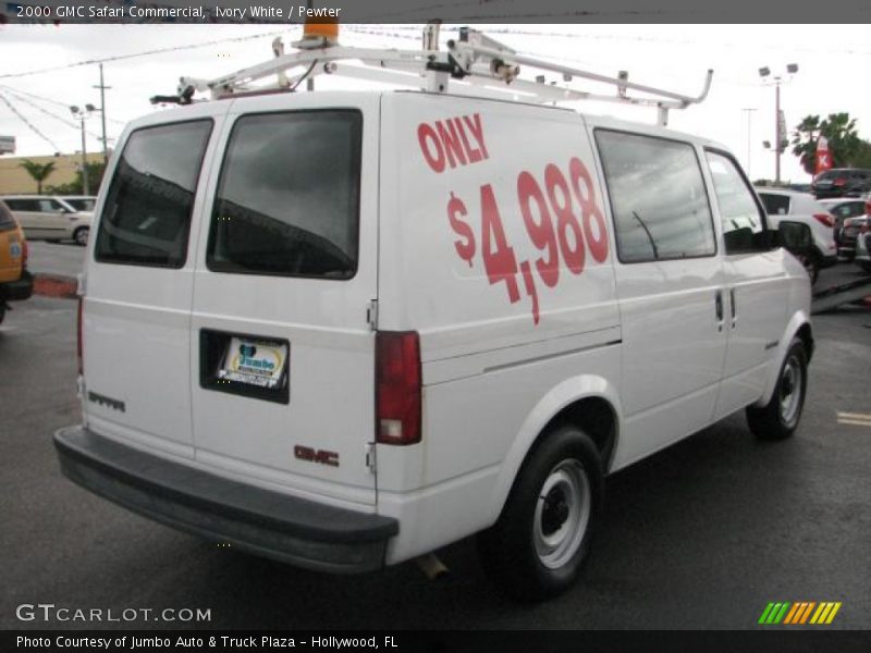 Ivory White / Pewter 2000 GMC Safari Commercial