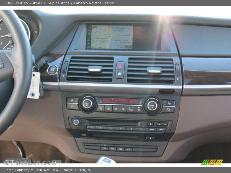 Alpine White / Tobacco Nevada Leather 2009 BMW X5 xDrive30i