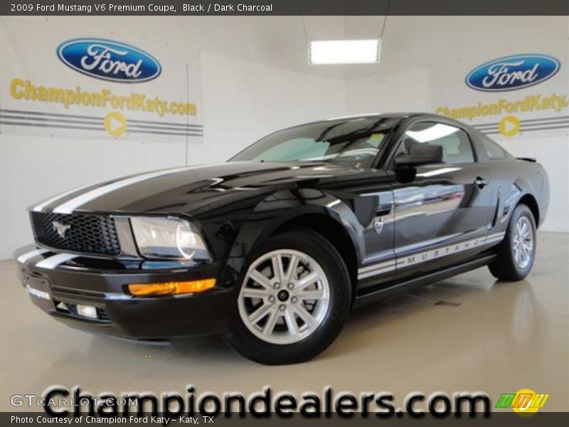 Black / Dark Charcoal 2009 Ford Mustang V6 Premium Coupe
