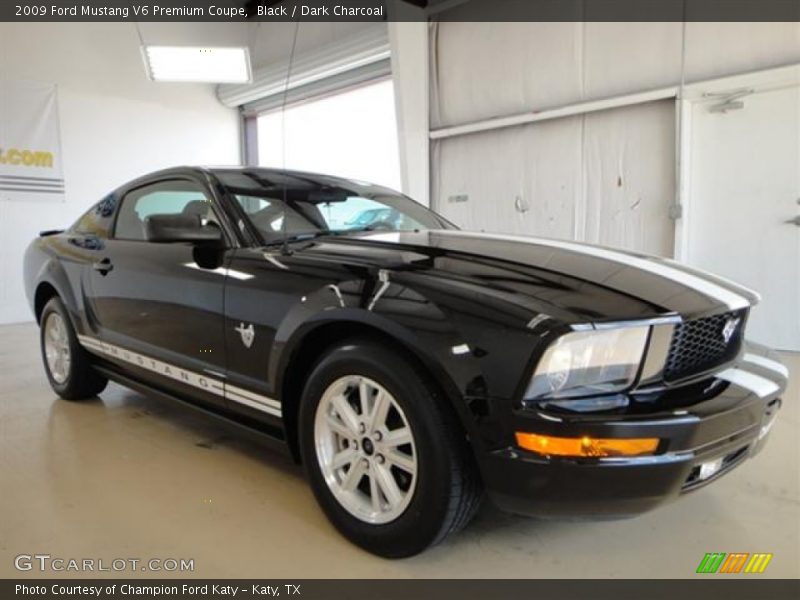 Black / Dark Charcoal 2009 Ford Mustang V6 Premium Coupe