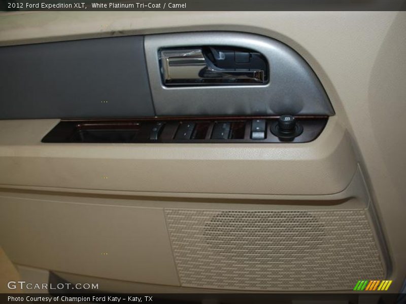 White Platinum Tri-Coat / Camel 2012 Ford Expedition XLT