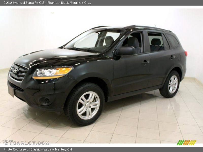 Phantom Black Metallic / Gray 2010 Hyundai Santa Fe GLS
