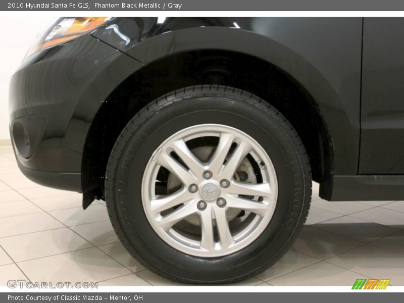 Phantom Black Metallic / Gray 2010 Hyundai Santa Fe GLS