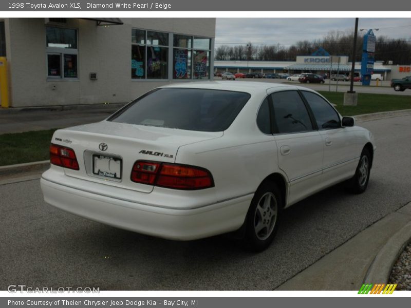 Diamond White Pearl / Beige 1998 Toyota Avalon XLS