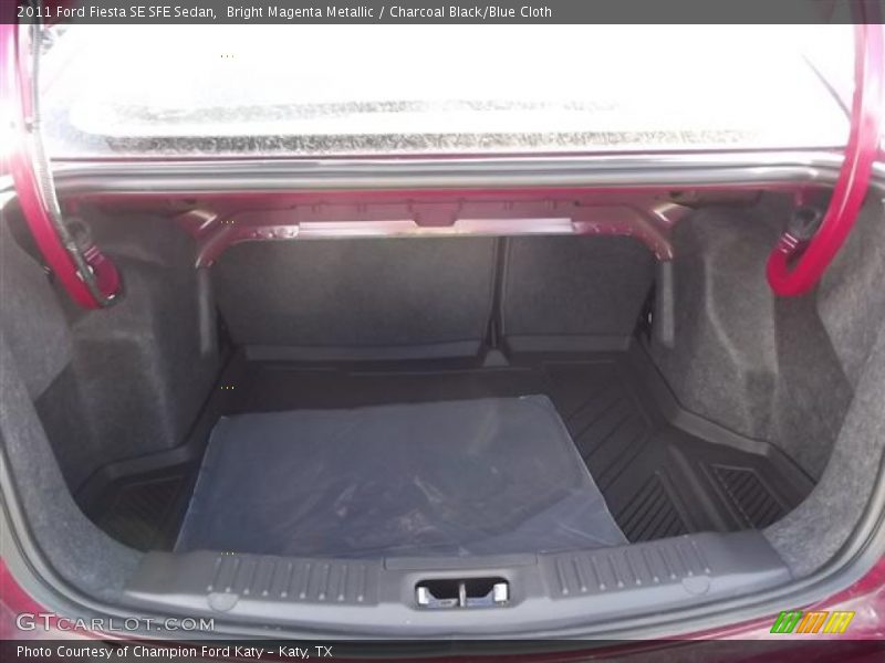 Bright Magenta Metallic / Charcoal Black/Blue Cloth 2011 Ford Fiesta SE SFE Sedan