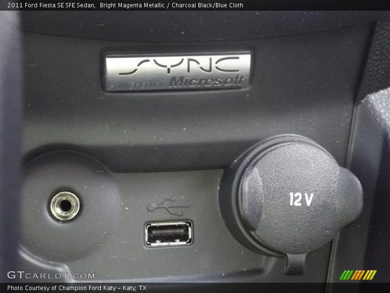 Bright Magenta Metallic / Charcoal Black/Blue Cloth 2011 Ford Fiesta SE SFE Sedan