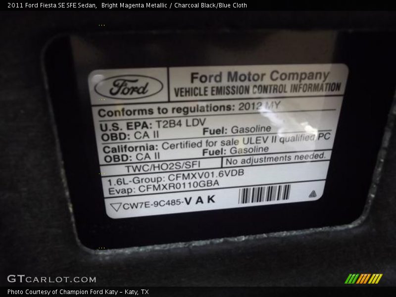 Bright Magenta Metallic / Charcoal Black/Blue Cloth 2011 Ford Fiesta SE SFE Sedan