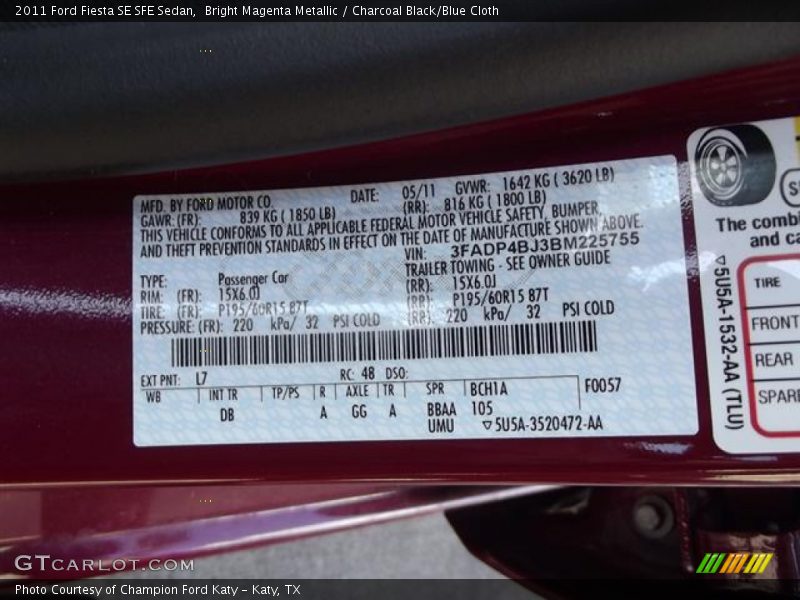 Bright Magenta Metallic / Charcoal Black/Blue Cloth 2011 Ford Fiesta SE SFE Sedan