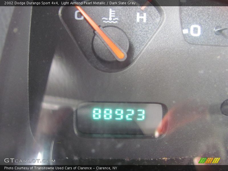 Light Almond Pearl Metallic / Dark Slate Gray 2002 Dodge Durango Sport 4x4