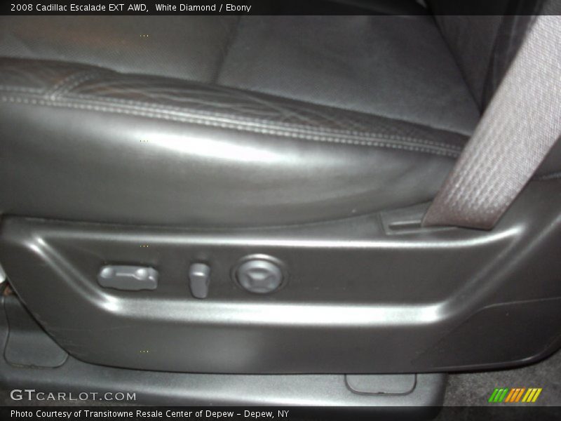 White Diamond / Ebony 2008 Cadillac Escalade EXT AWD