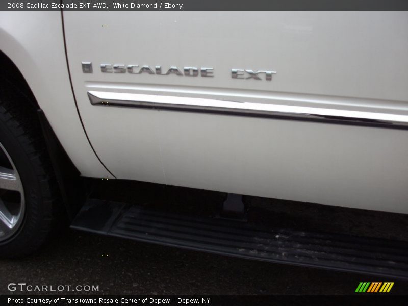 White Diamond / Ebony 2008 Cadillac Escalade EXT AWD