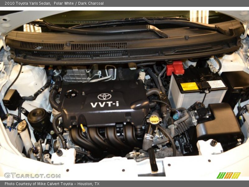 Polar White / Dark Charcoal 2010 Toyota Yaris Sedan