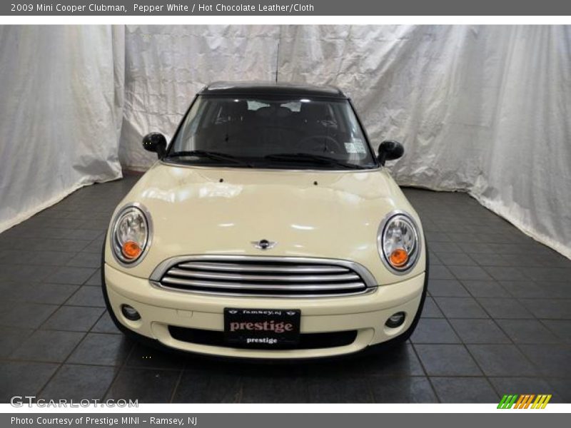 Pepper White / Hot Chocolate Leather/Cloth 2009 Mini Cooper Clubman