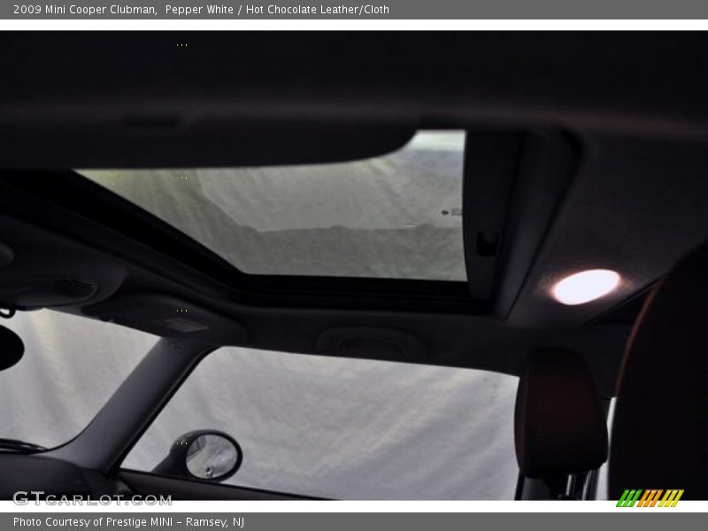 Pepper White / Hot Chocolate Leather/Cloth 2009 Mini Cooper Clubman