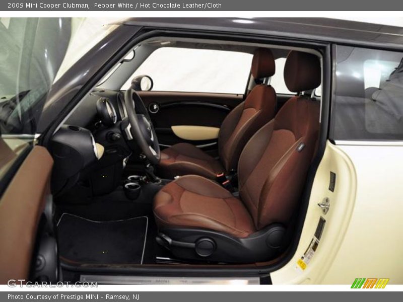 Pepper White / Hot Chocolate Leather/Cloth 2009 Mini Cooper Clubman