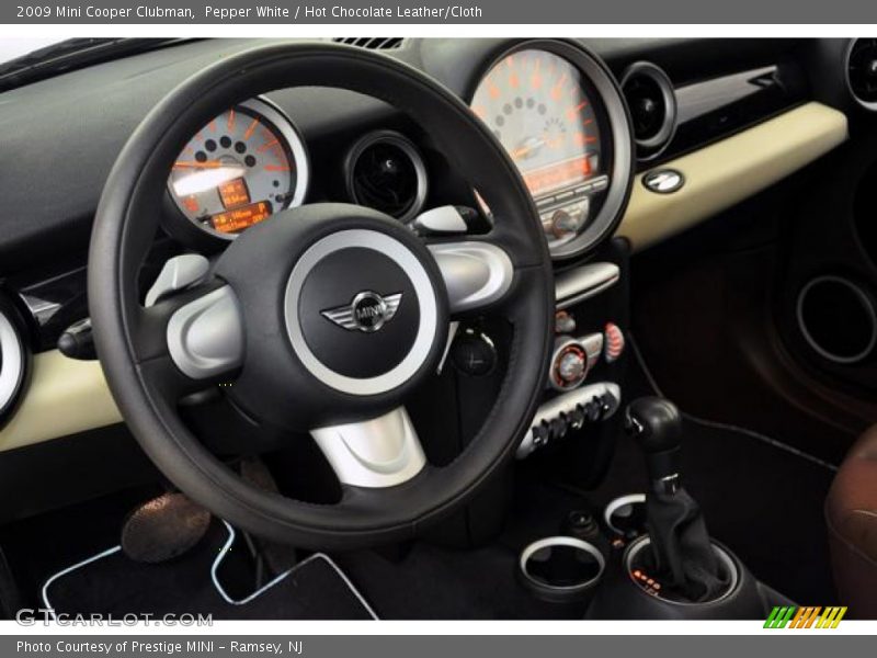 Pepper White / Hot Chocolate Leather/Cloth 2009 Mini Cooper Clubman