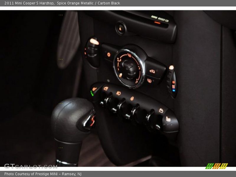 Spice Orange Metallic / Carbon Black 2011 Mini Cooper S Hardtop