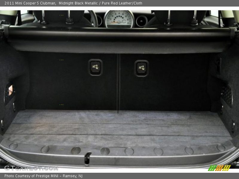 Midnight Black Metallic / Pure Red Leather/Cloth 2011 Mini Cooper S Clubman